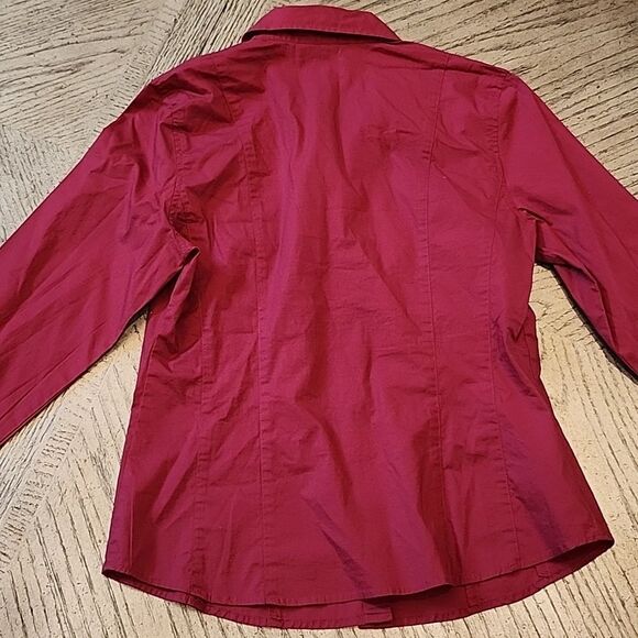 Red Button Down shirt size Petite S stretch St John's bay - Picture 5 of 8